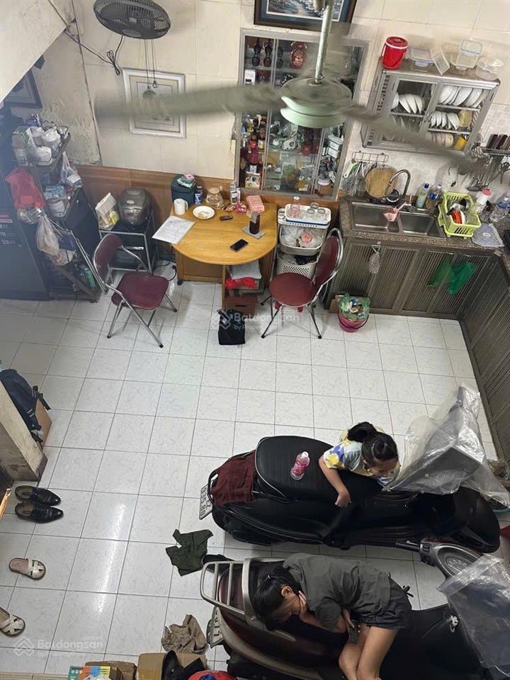 Bán nhà riêng khâm thiên, đống đa, giá tốt, 4,6 tỷ, 25m2, mặt ngõ, kinh doanh, 3 tầng, 2 pn,