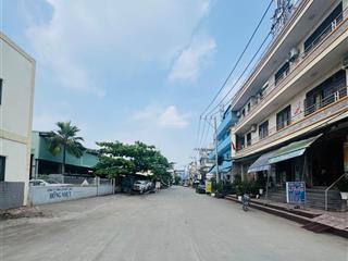 Bán lô đất tặng nhà 3 tầng ngay đường tên lửa nối dài dt 717m2 full thổ cư giá chỉ nhỉnh 34 tỷ