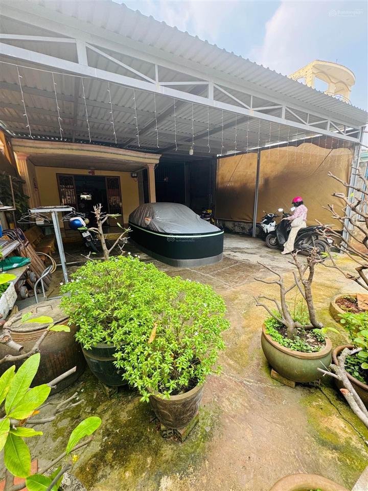 Bán lô đất tặng nhà 3 tầng ngay đường tên lửa nối dài dt 717m2 full thổ cư giá chỉ nhỉnh 34 tỷ