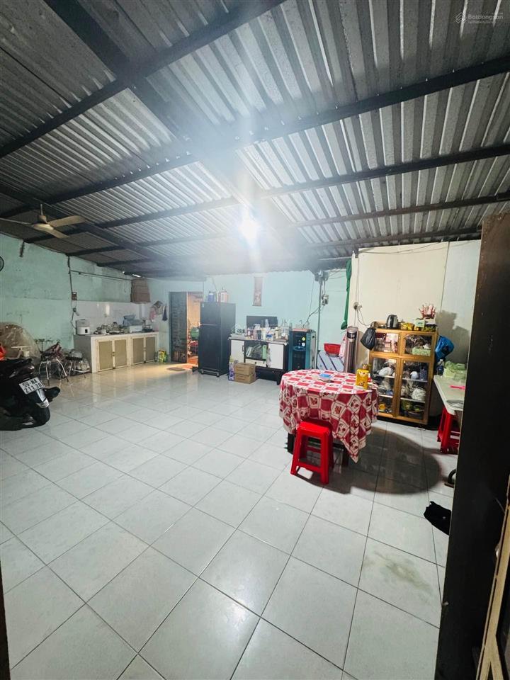 Bán lô đất tặng nhà 3 tầng ngay đường tên lửa nối dài dt 717m2 full thổ cư giá chỉ nhỉnh 34 tỷ