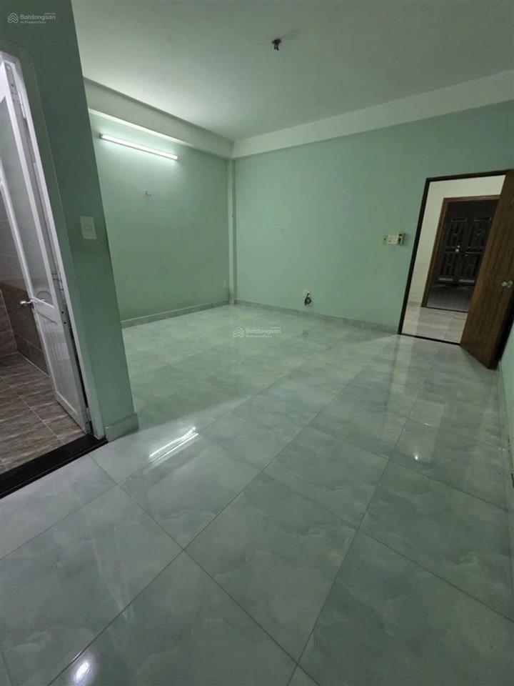 Căn góc 2 tầng hxh tránh  gần mt lê văn lương  nhà bè nhỉnh 5tỷ