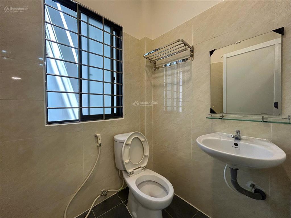 Cho thuê phòng trệt mới kế nguyễn thị thập gần lotte. kế bên pmh chợ tân mỹ, đường ô tô không ngập