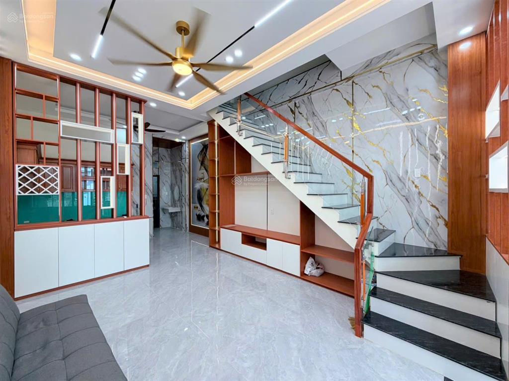 Chủ gửi bán nhà 1t1l (sổ hoàn công) vị trí ngay đường nguyễn tri phương chỉ 20m. giá chỉ 3,850 tỷ