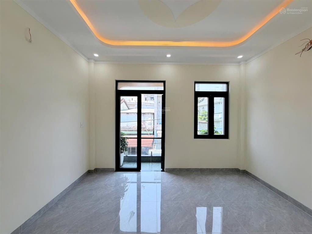 Chủ gửi bán nhà 1t1l (sổ hoàn công) vị trí ngay đường nguyễn tri phương chỉ 20m. giá chỉ 3,850 tỷ