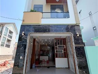 Chủ gởi bán nhà 1t1l (sổ hoàn công) vị trí ngay đường nguyễn tri phương chỉ 20m. giá chỉ 3,850 tỷ