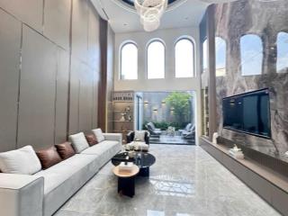 Phan văn hớn nhà mới full nội thất  100m2  ngang 5m  6 lầu  có thang máy chỉ 12 tỷ tám