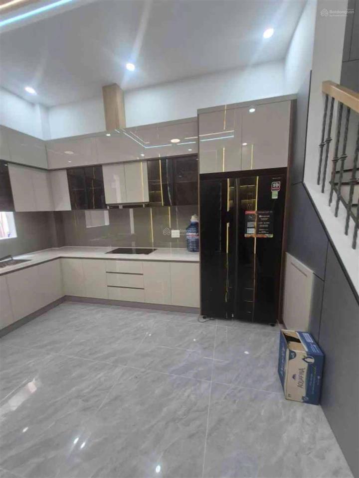 Phạm văn sáng ngay chợ bà điểm  81m2  ngang 5m  4pn  3 lầu  hxt 6.5 tỷ
