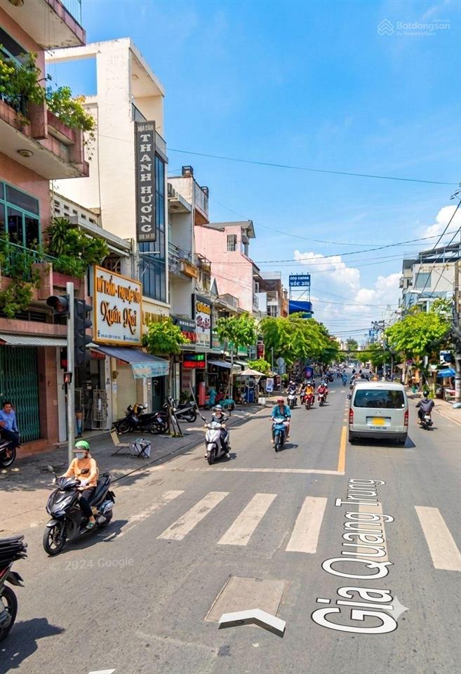 Mặt tiền quang trung  ngay chợ hóc môn 125m2  ngang 5m  giá tốt