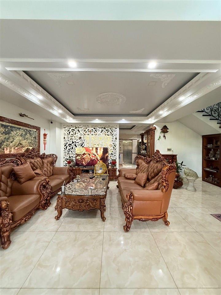 Bán biệt thự khu đồng gia  thới an, q.12  205m  5 lầu  có thang máy, hầm đậu 3 ô tô giá tốt