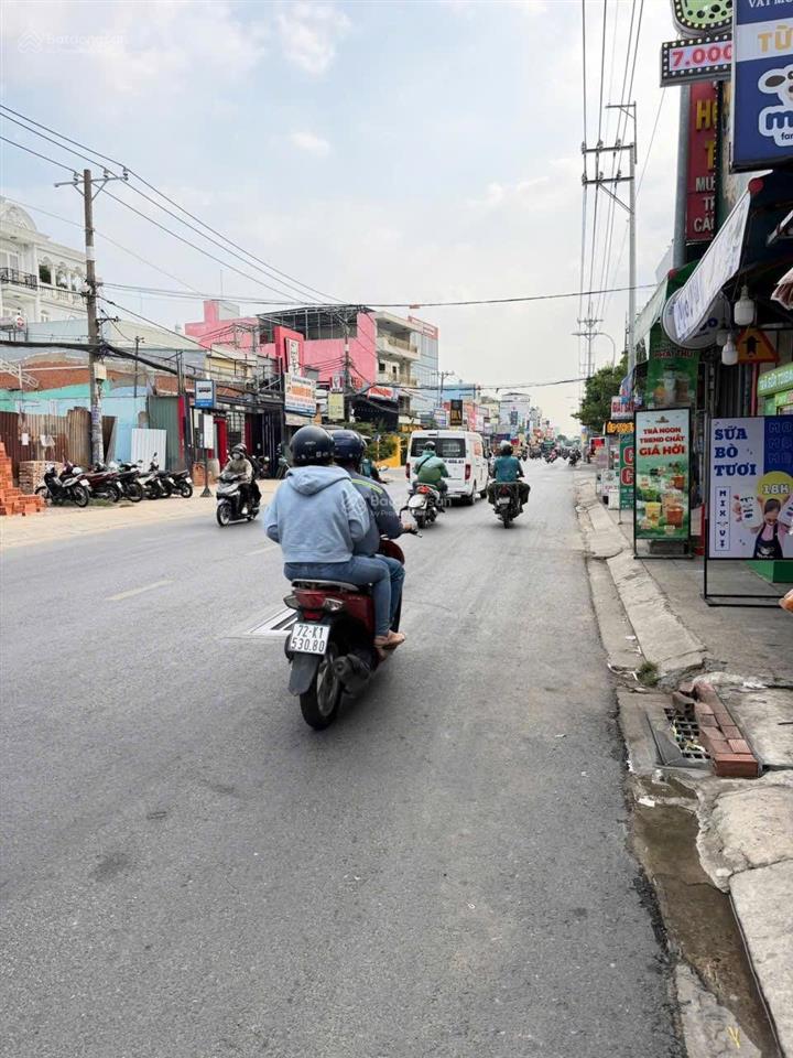 Mặt tiền giá rẻ nhất quận 12 ngang 4.5 dài 35m đúc 2 tấm bê tông cốt thép giá rẻ hơn trong hẻm