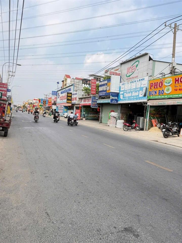 Mặt tiền giá rẻ nhất quận 12 ngang 4.5 dài 35m đúc 2 tấm bê tông cốt thép giá rẻ hơn trong hẻm