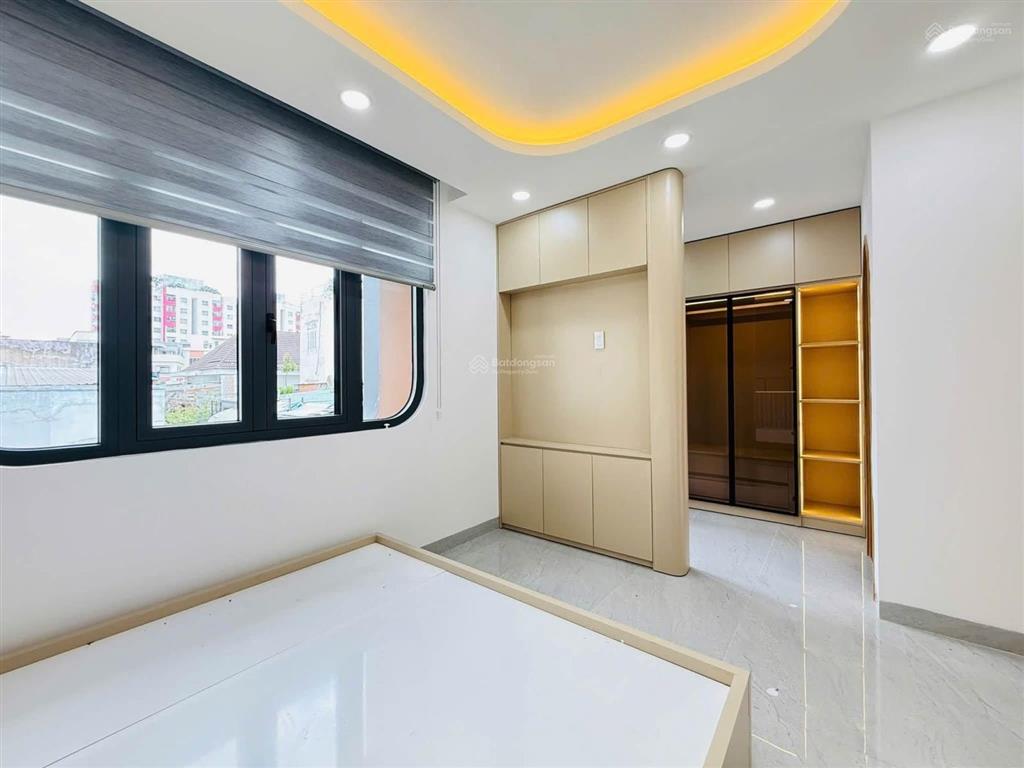 Nhà xây mới hoàn thiện vào ở ngay 5.5 dài 15m, giá 7.2 tỷ