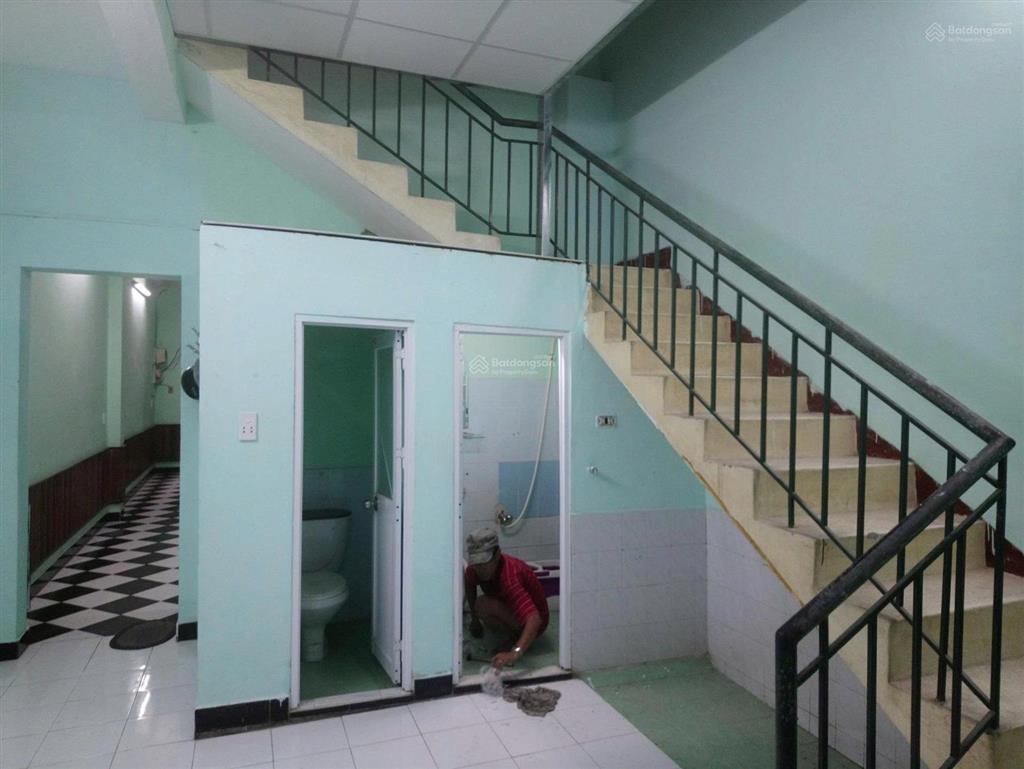 Bán nhà chính chủ ngang 4 dài 18 nở hậu ngay hẻm 616 lê đức thọ giá 6,2 tỷ