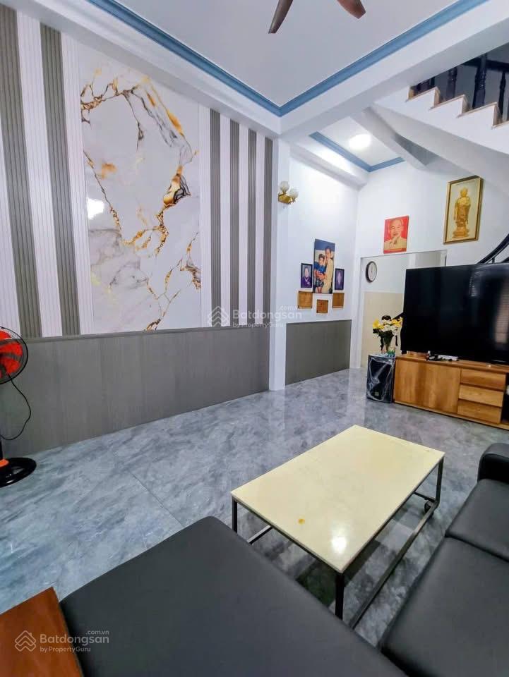 Bán nhà mặt tiền đường phường 9 gò vấp ngang 4 dài 16 giá 8,3 tỷ
