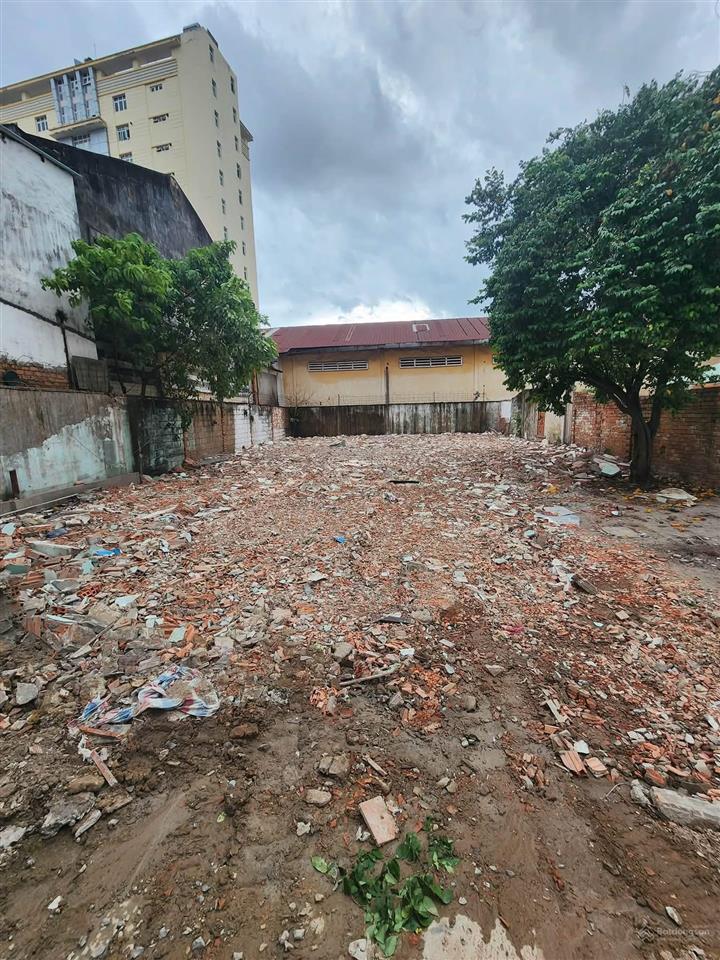 Cho thuê 400m2 đất ngay điện lực, đường nguyễn văn lượng, tiện làm quán cà phê