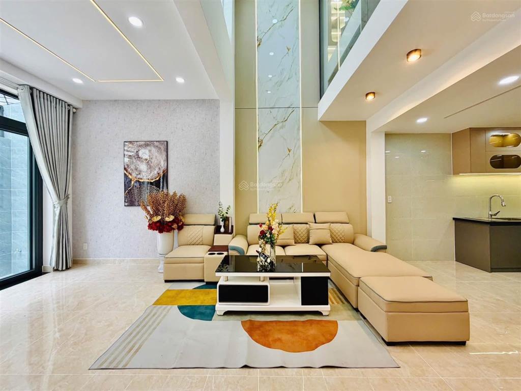 Nhà phố chính chủ 5x10 đúc 3 lầu đường quang trung gò vấp