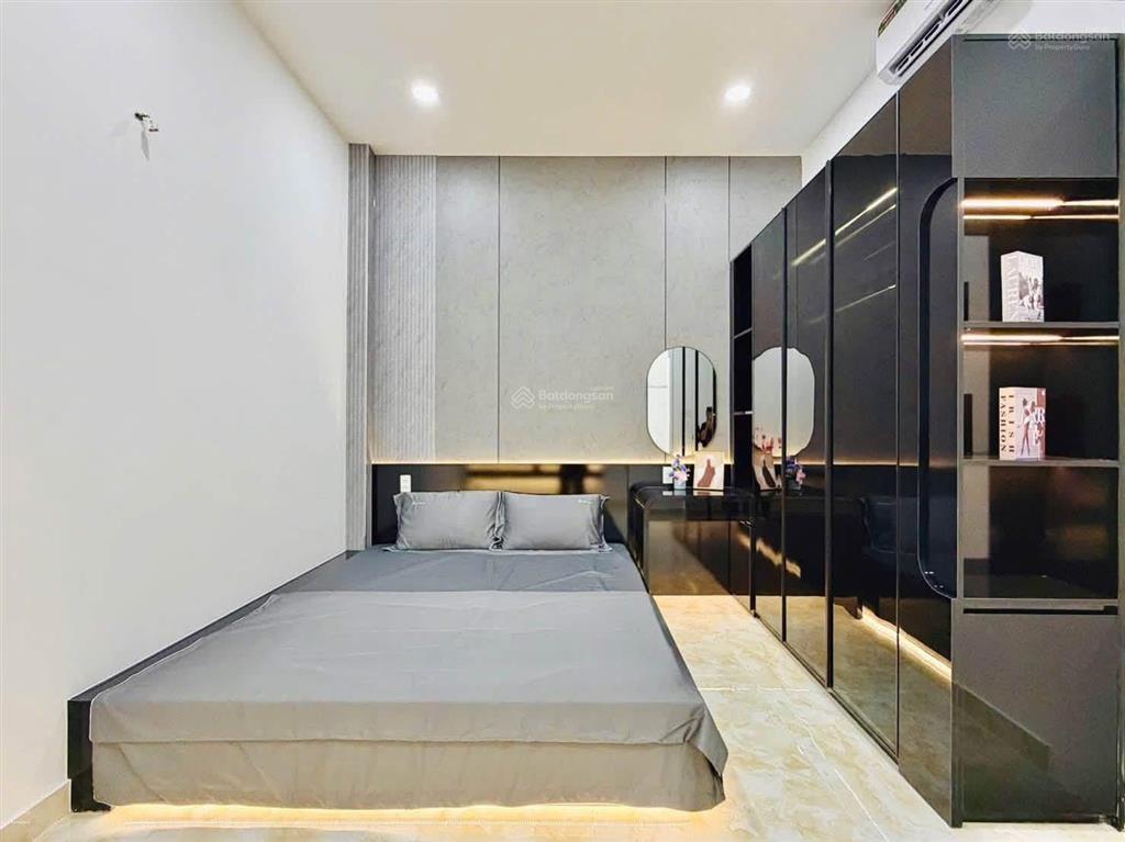 Bán nhà 4.4 x 18m 83m2 full nội thất mới đẹp giá chỉ 6 tỷ