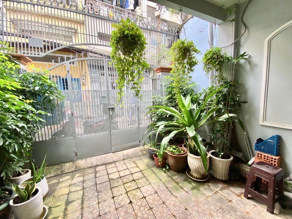 Cần bán nhanh giảm 500tr nhà hẻm xe hơi tăng bạt hổ 72m2 sổ vuông hoàn công đủ