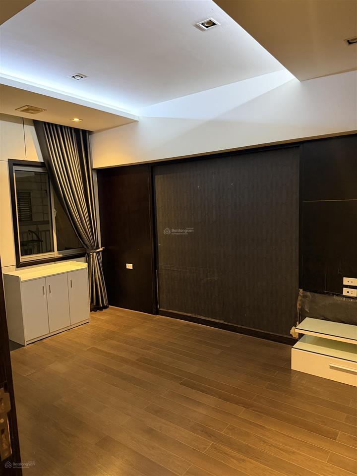 Nhà 88m2 đủ đồ tiện nghi gần chợ dân sinh tiện nghi