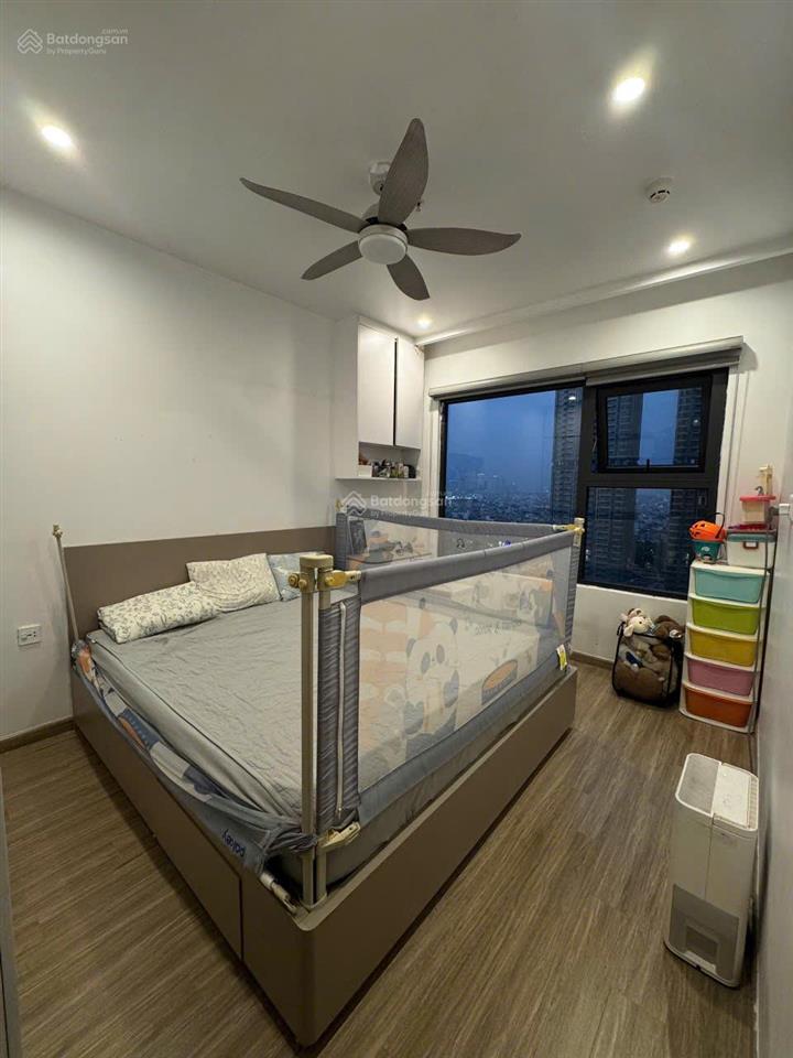 Bán cc the sakura 3  vinhomes smart city, 4,42 tỷ, 48m2, 2pn, 1wc, pháp lý đầy đủ. tuấn 0392 969 ***