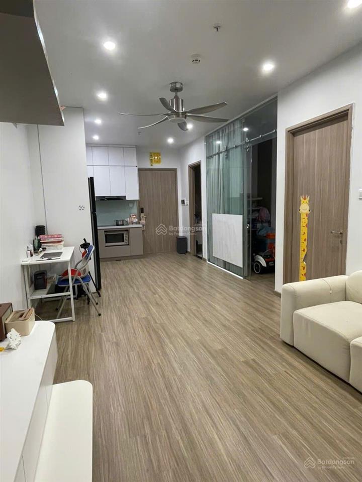Bán cc the sakura 3  vinhomes smart city, 4,42 tỷ, 48m2, 2pn, 1wc, pháp lý đầy đủ. tuấn 0392 969 ***