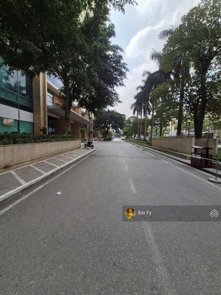 Chính chủ nhờ em ty bán đất phố lụangõ rộngô tô 16 chỗ vào tận nhàvài bước ra phố lớnphong thuỷ