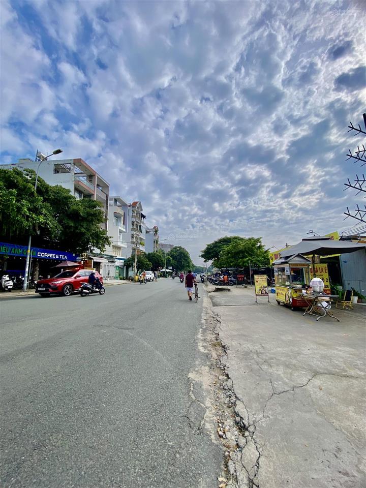 Hàng hiếm !!! kdc an sương mà chỉ 7.8tỷ  4 tầng  4x20  5pn. nhanh mới kịp nha anh chị ơi !!!