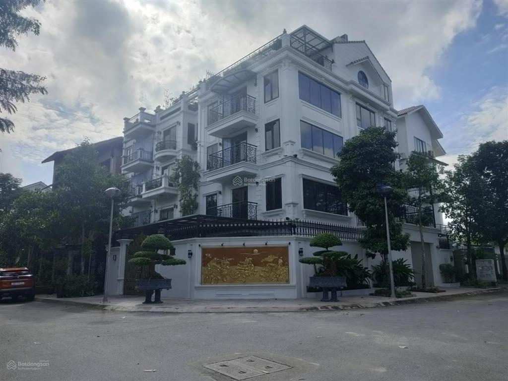 Chính chủ cần bán gấp căn biệt thự 180m2 khu đô thị tasco xuân phương  foresa giá 35 tỷ.