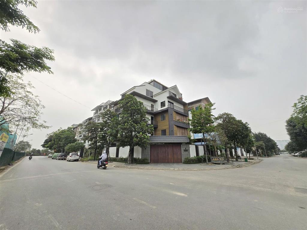 Chính chủ cần bán gấp căn biệt thự 180m2 khu đô thị tasco xuân phương  foresa giá 35 tỷ.