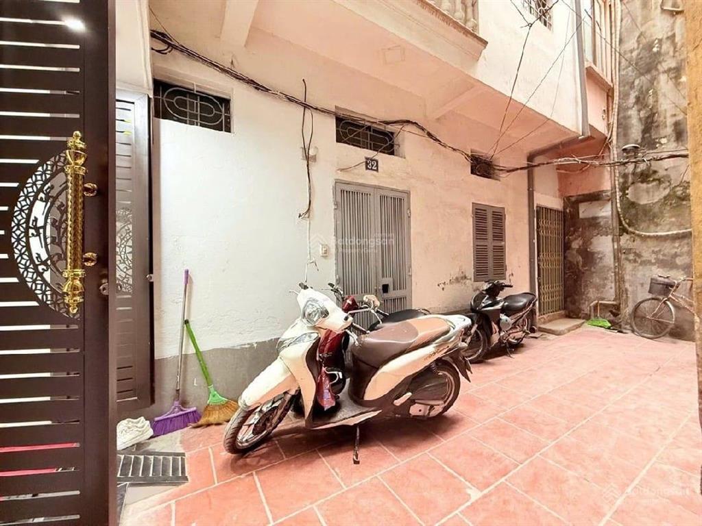 Căn hiếm trần khát chân, nhà đẹp, thoáng, sân rộng. giá chỉ 7 tỷ
