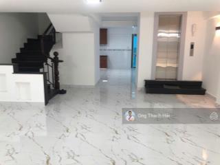 Bán nhà phố phú mỹ hưng, 5 tầng, 5pn, thang máy, sát bên sc vivo city, nhà đẹp, cho thuê giá cao