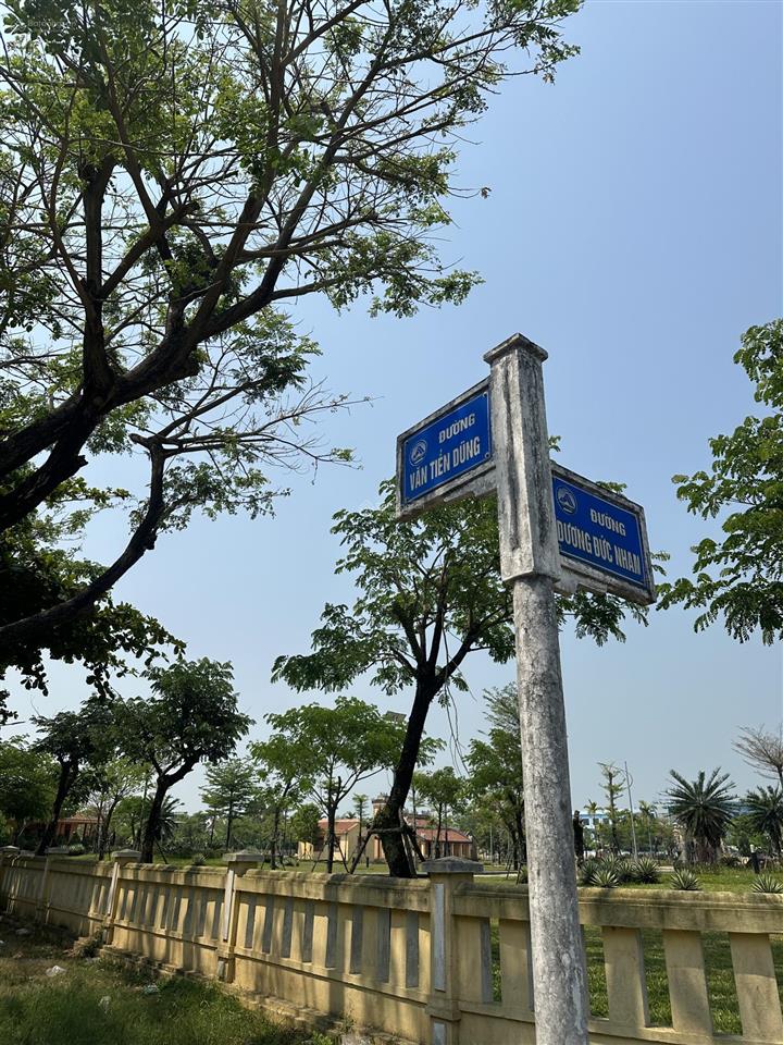 Mặt tiền kinh doanh văn tiến dũng, 125m2, trung tâm buôn bán chỉ 8.65 tỷ cẩm lệ.