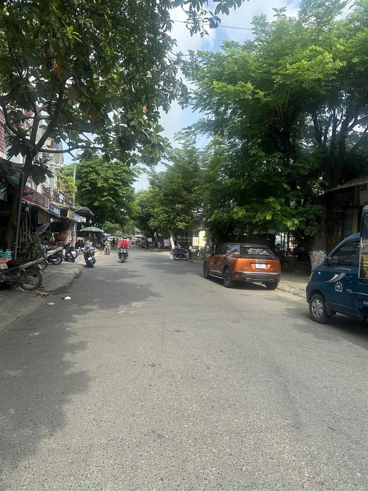 Hiếm dt khủng 664m2, mặt bằng kinh doanh ngay chợ thị trấn vĩnh điện, đang cho thuê, giá chỉ 14 tỷ.