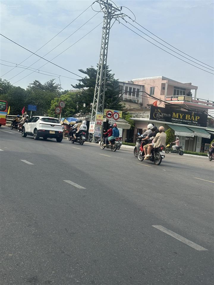 Hiếm dt khủng 664m2, mặt bằng kinh doanh ngay chợ thị trấn vĩnh điện, đang cho thuê, giá chỉ 14 tỷ.