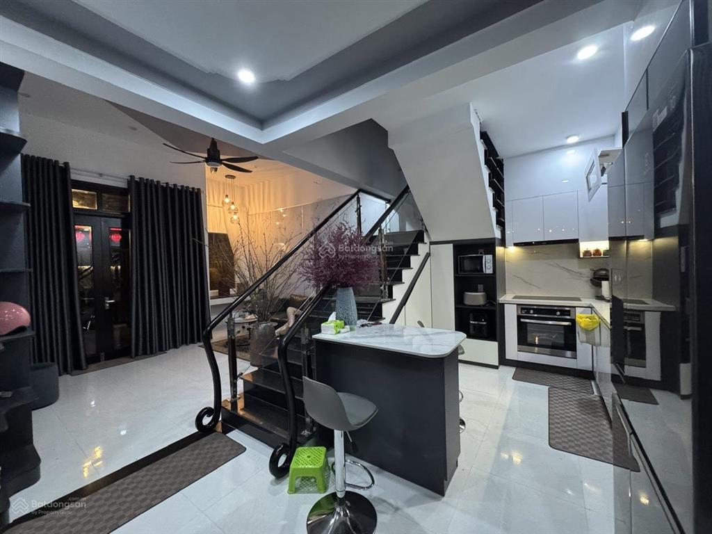 Cho thuê villa cá koi nguyễn tri phương, hội an 2pn đẹp chỉ 30 triệu/ tháng