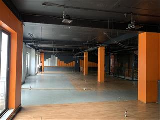 Cho thuê mp vip chùa bộc, 95m2 x 5t, 7,5m mặt tiền, thông sàn, vị trí đẹp, vỉa hè đá bóng, giá 140