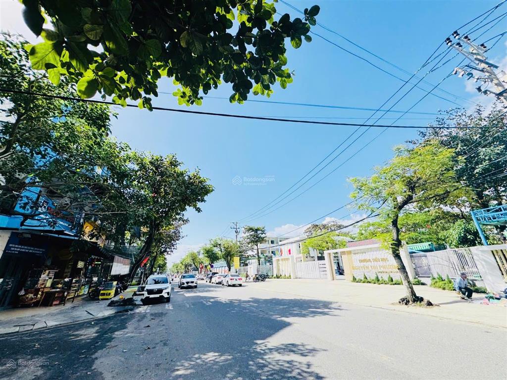 Lô góc villa mini 4 tầng  2 mặt tiền đường biển sơn trà  chỉ 12,x tỷ chưa qua đầu tư