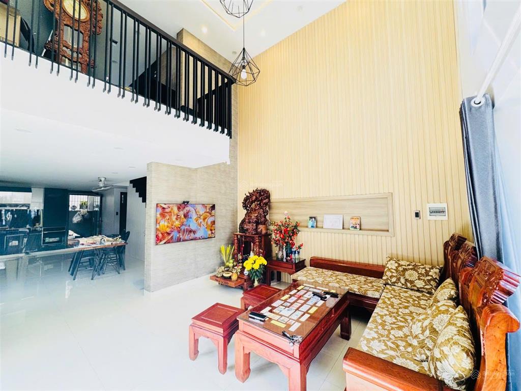 Lô góc villa mini 4 tầng  2 mặt tiền đường biển sơn trà  chỉ 12,x tỷ chưa qua đầu tư