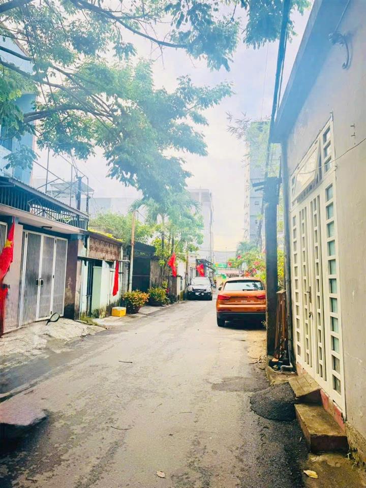 Gấp bán, tặng nhà  nam việt á  kiệt 6m bùi tá hán dt khủng gần 200m2, ngang rộng 7m5, vuông vức