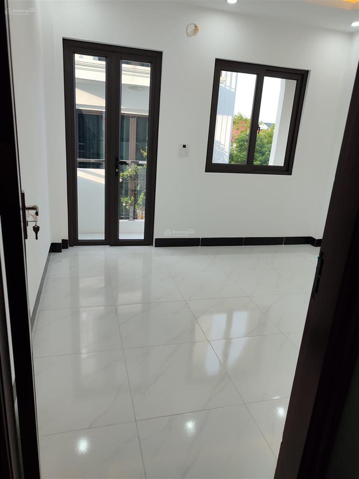 Bán nhà riêng đẹp tại đông mỹ, 5,65 tỷ, 45m2, 5pn, 4 tầng, nhiều tiện ích