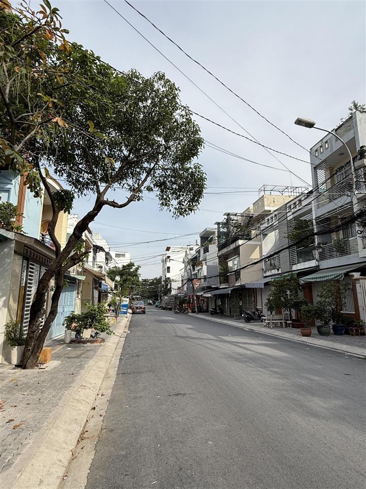 Cần bán nhà mặt tiền kinh doanh phường tân kiểng giá tốt nhất khu vực