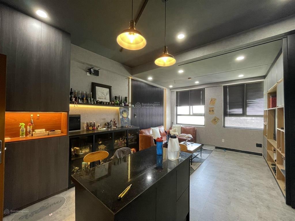 Căn hộ có nội thất giá bán 2,06 tỷ. mua trực tiếp saigon intela, nhận nhà ở ngay 2pn 2wc nhà mới
