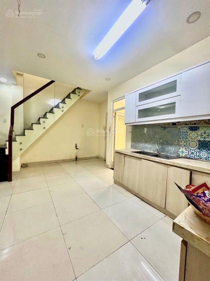 Bán nhà ngang 5,5 hẻm xe hơi 67m2 quang trung 6,890 tỷ.