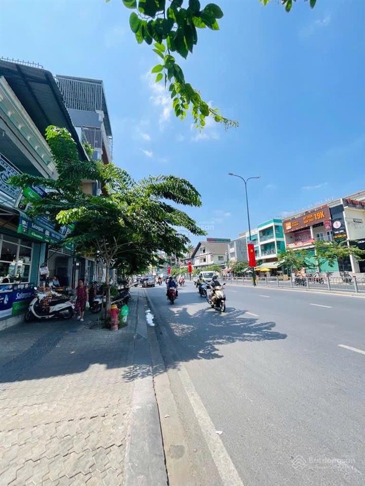 4tầng sát tiền đường dương quảng hàm ngang gần 5m 60m2 hẻm thông 7ty 2