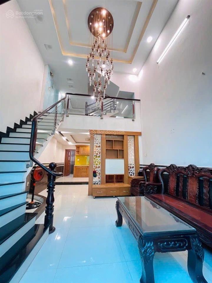 4tầng sát tiền đường dương quảng hàm ngang gần 5m 60m2 hẻm thông 7ty 2