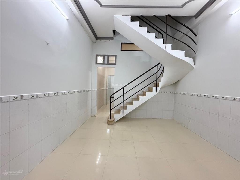 Khu vip dương quảng hàm sát mặt tiền, ô tô ngủ nhà 60m² 7,7 tỷ