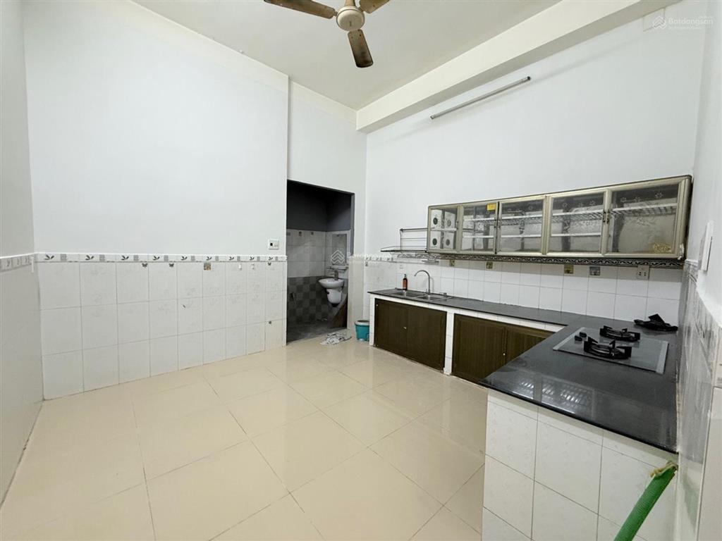 Khu vip dương quảng hàm sát mặt tiền, ô tô ngủ nhà 60m² 7,7 tỷ
