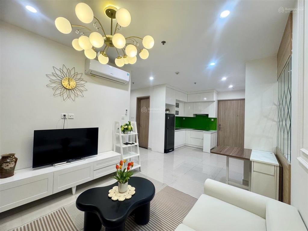 Căn hộ cực đẹp 1 p ngủ + phân khu the sapphire. dt 48m2 tại vinhomes ocean park gia lâm