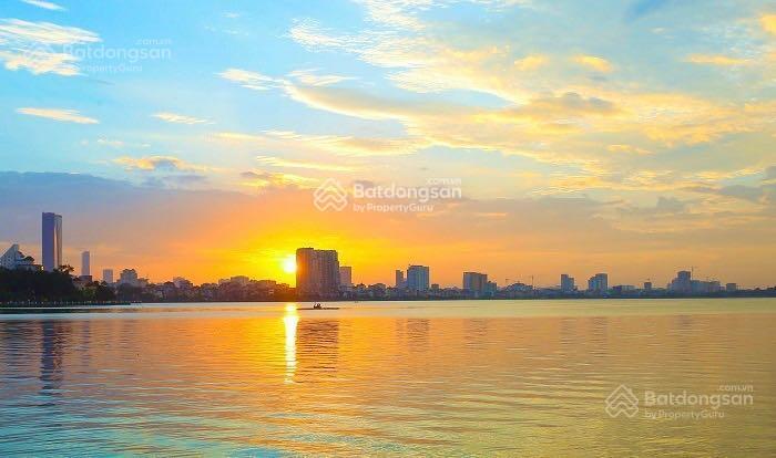 Cần bán nhà phố nguyễn đình thi , dt 70m2  mt 4,5m . ngõ thông, 20m ra hồ tây , vị trí đẹp .