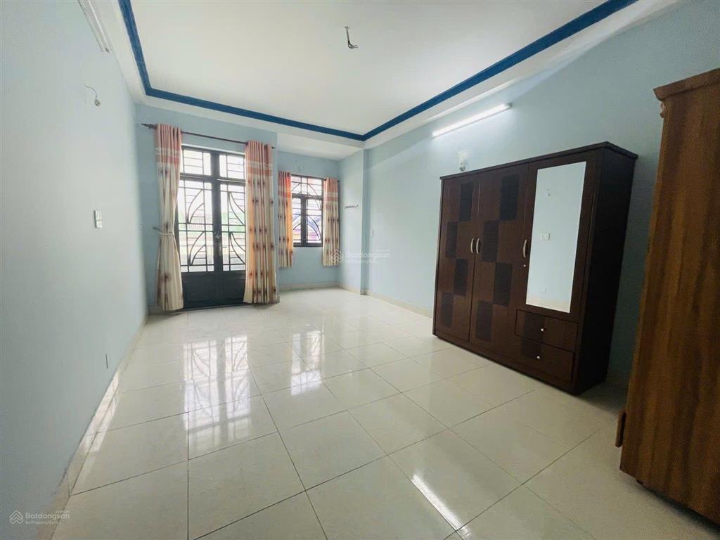 Bán nhà phố hiệp bình chánh thủ đức  ngang 4m dài 16m  sổ hồng riêng hoàn công
